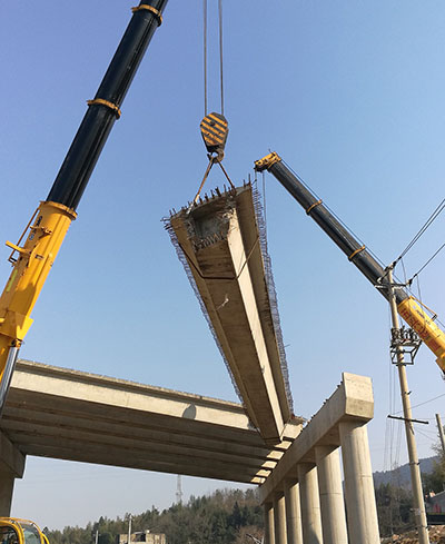 �ϲ������^�������b���̬F��